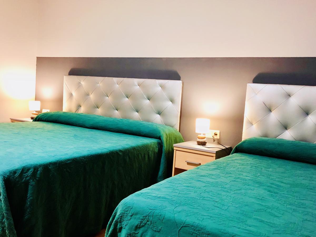 Hotel Vinas 17 テルエル エクステリア 写真